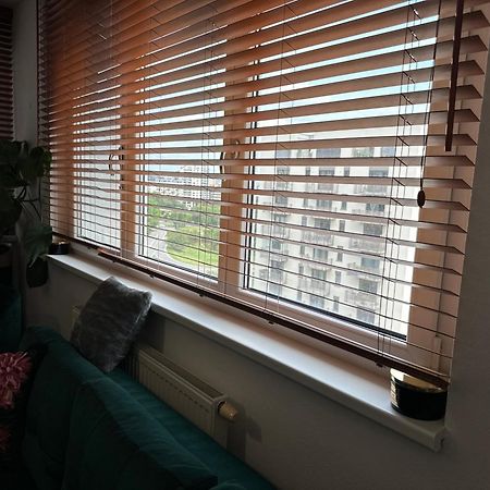 Cozy Apartment With Nice Balcony Seating, 9Th Floor, Parking Bratislava Luaran gambar